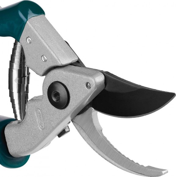 Секатор RACO с поворотной рукояткой, плоскостной, 210 мм, 4206-53/143S Секатор RACO с поворотной рукояткой, плоскостной, 210 мм, 4206-53/143S